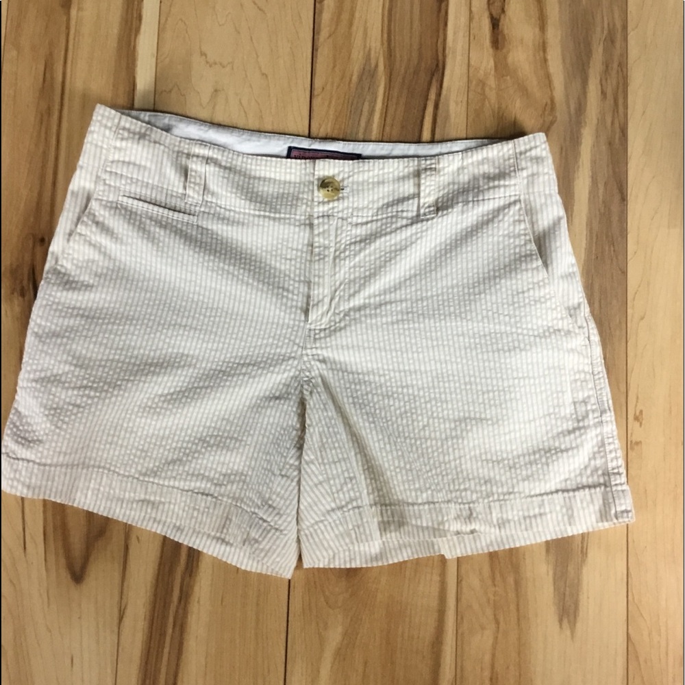 Women’s Vineyard vines shorts size 4 striped